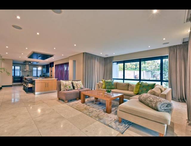 6 BEDROOM HOUSE FOR SALE IN MEYERSDAL ECO ESTATE